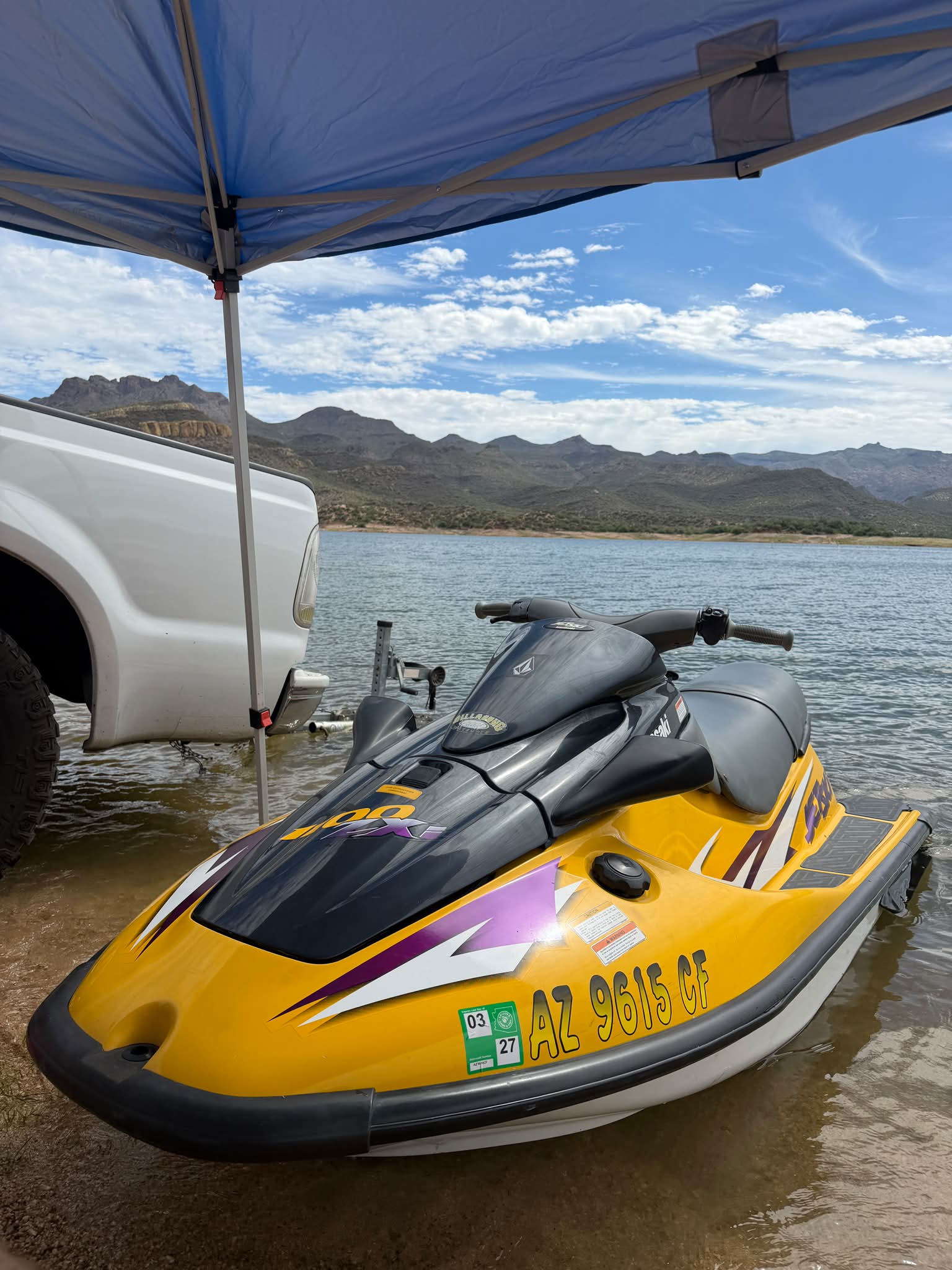 Why does my 1997 Kawasaki ZXI 1100 bog down in water?