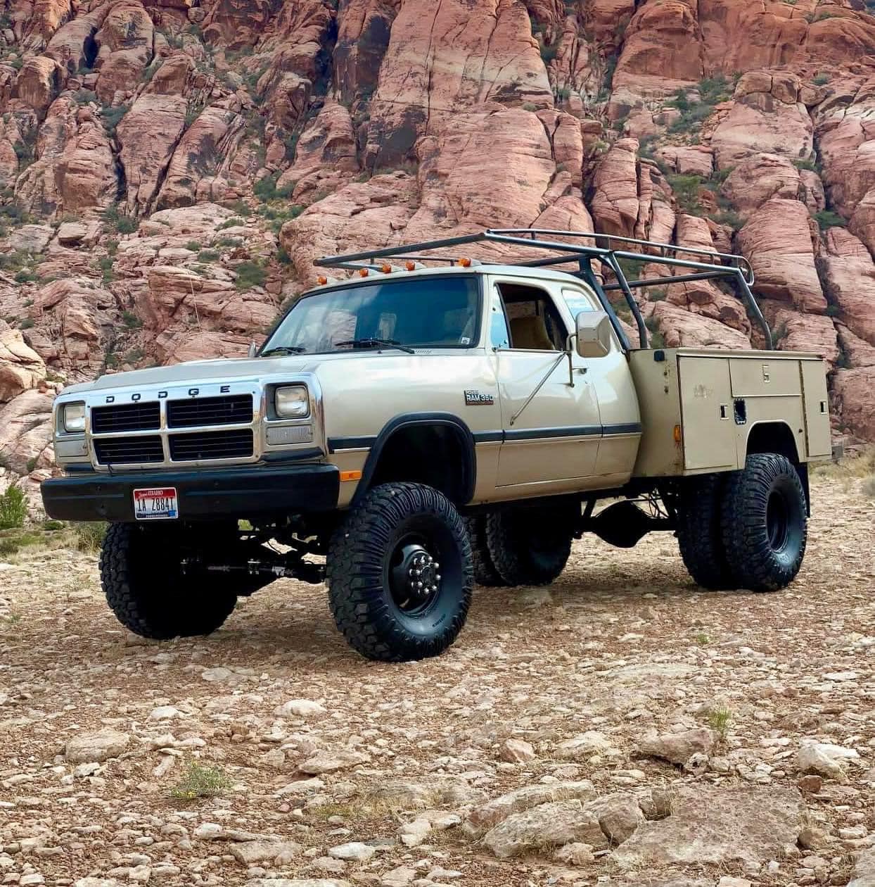 Tow Rigs - First Gen Cummins Service Truck 💨 | Facebook