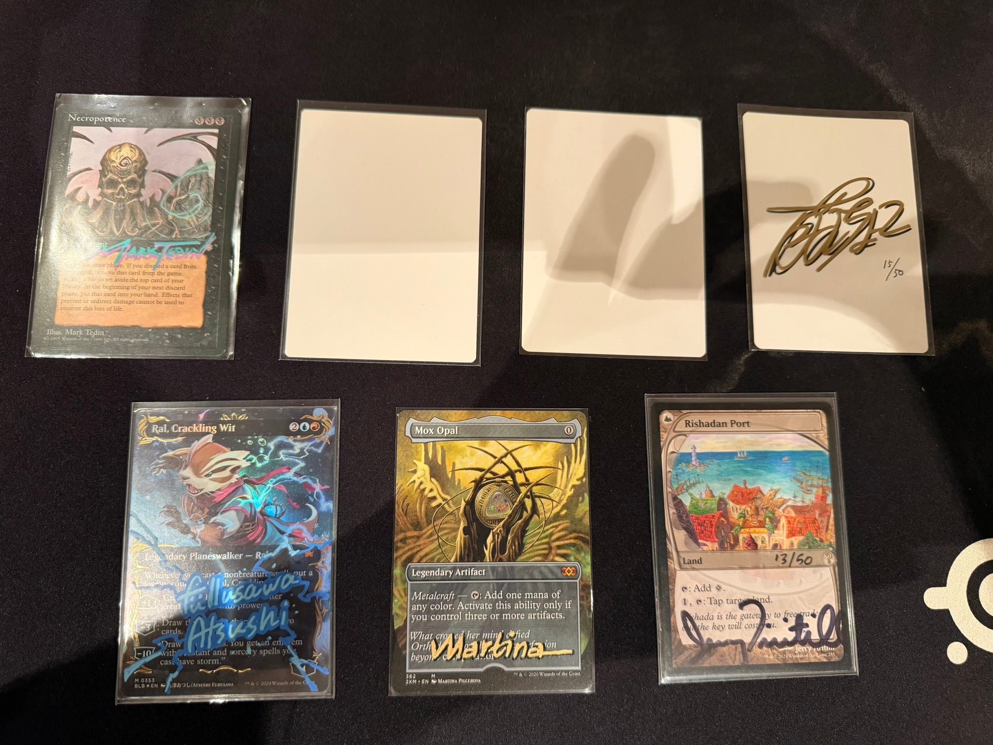 Marta Nael selling Magic the Gathering artist proofs in Antwerp