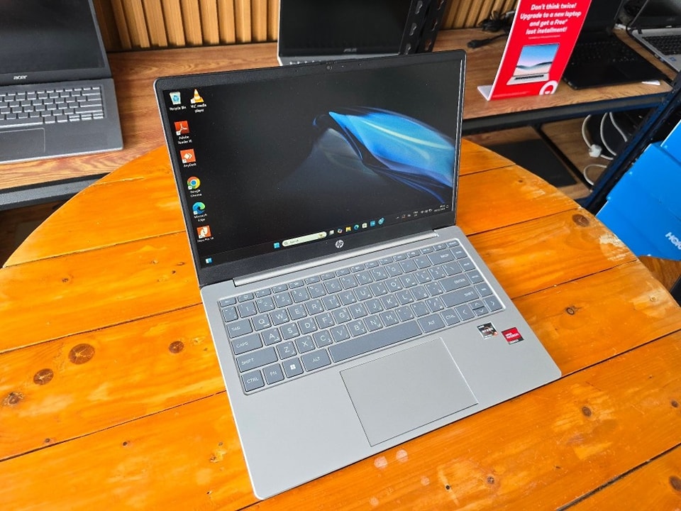 PRE-OWNED: HP Laptop 14s-dk0xxx PRICE: 13,999 ( 24,999 MALL PRICE